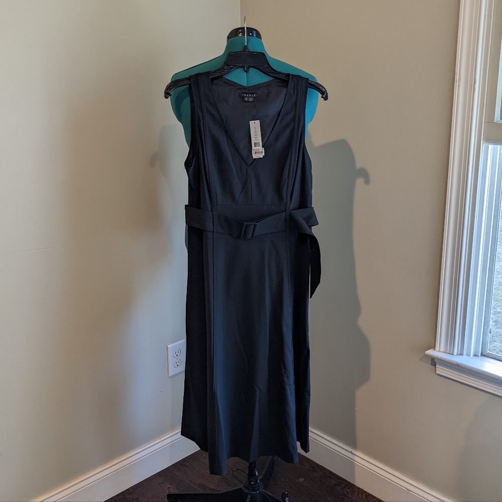 Theory 'Huey' Black Wool Sheath Dress Size 10